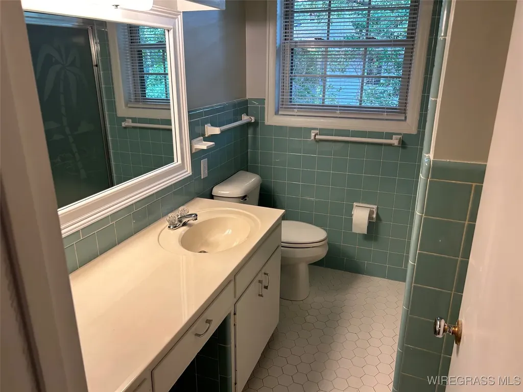 204 Holly Hill Road Enterprise AL 36330