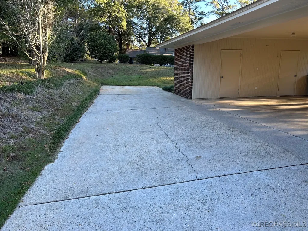 204 Holly Hill Road Enterprise AL 36330