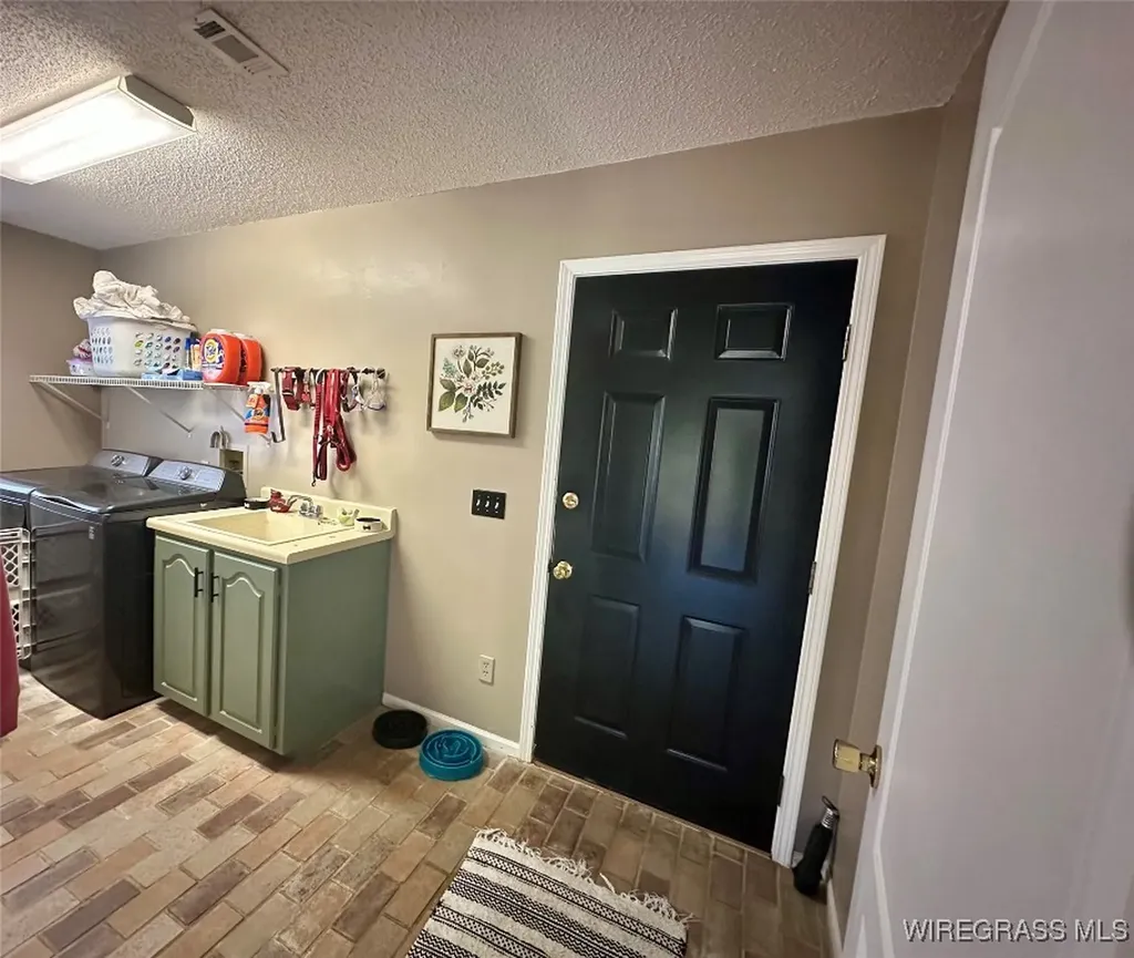 608 Wildwood Drive Enterprise AL 36330