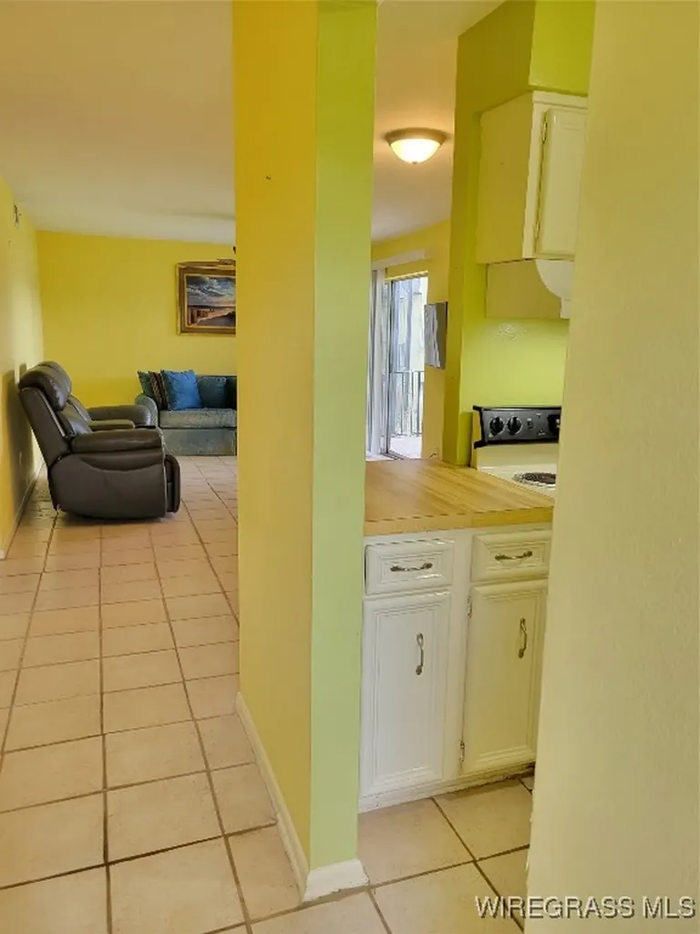 221 Riverbend Drive Mobile AL 36605