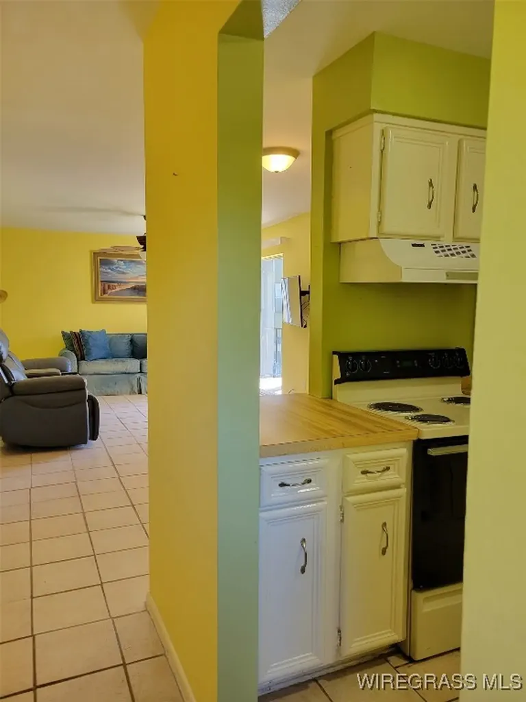 221 Riverbend Drive Mobile AL 36605