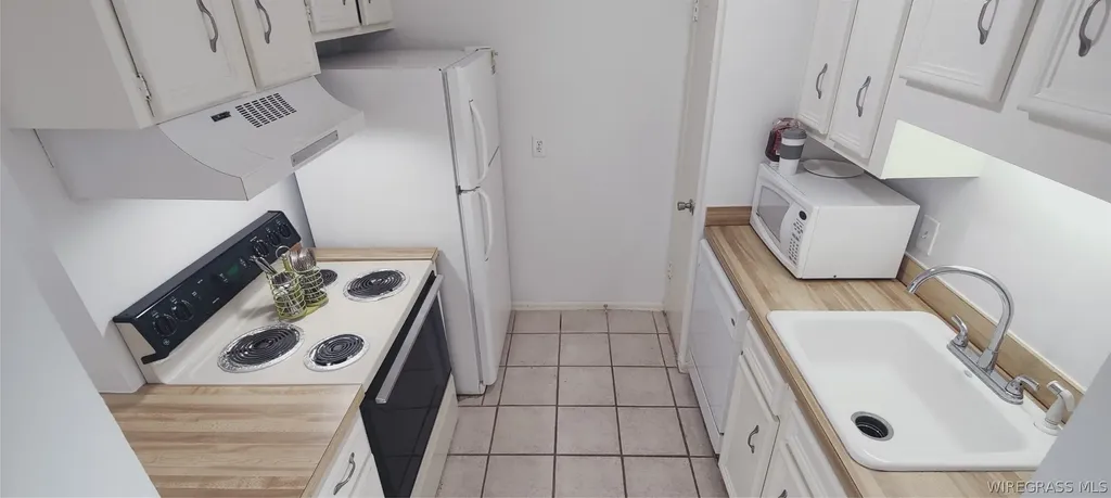 221 Riverbend Drive Mobile AL 36605