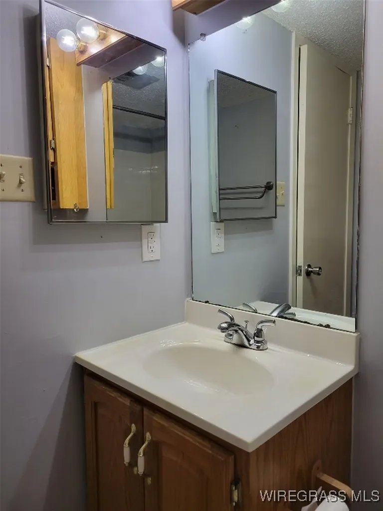 221 Riverbend Drive Mobile AL 36605