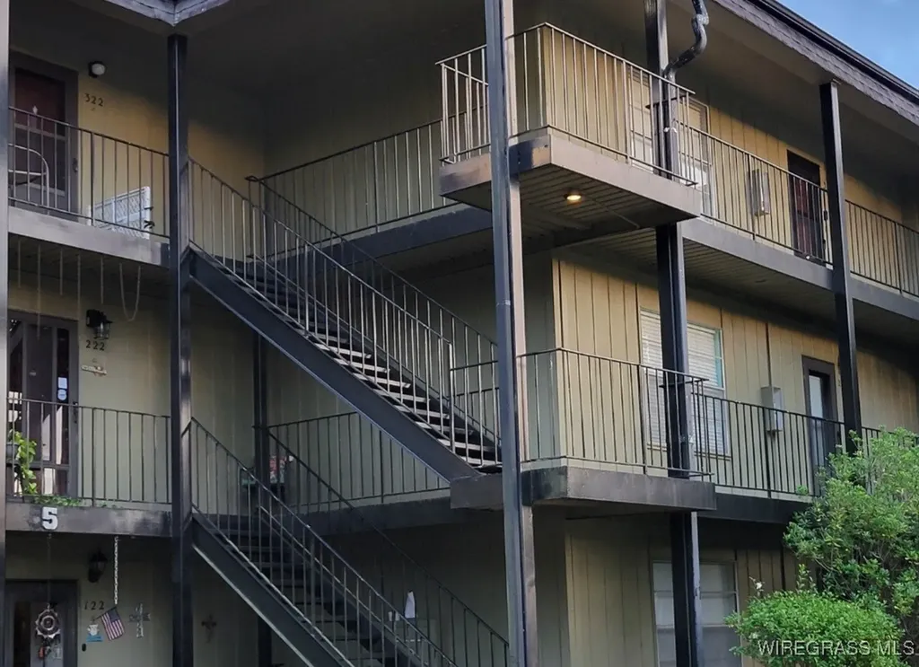 221 Riverbend Drive Mobile AL 36605