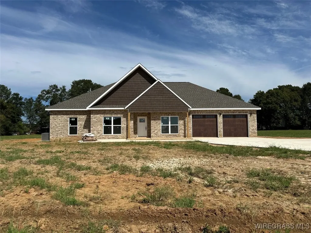 201 Heritage Way Headland AL 36345