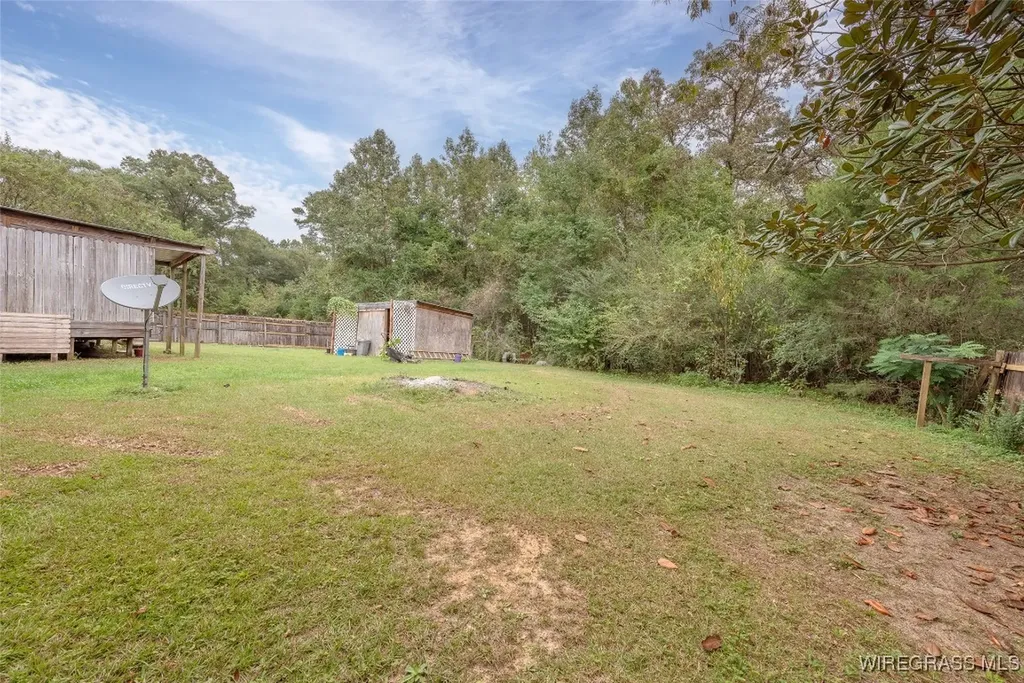 1597 Lakeview Road Ozark AL 36360