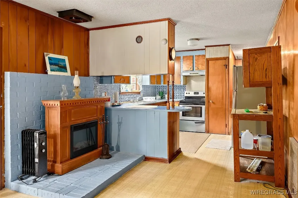 1597 Lakeview Road Ozark AL 36360