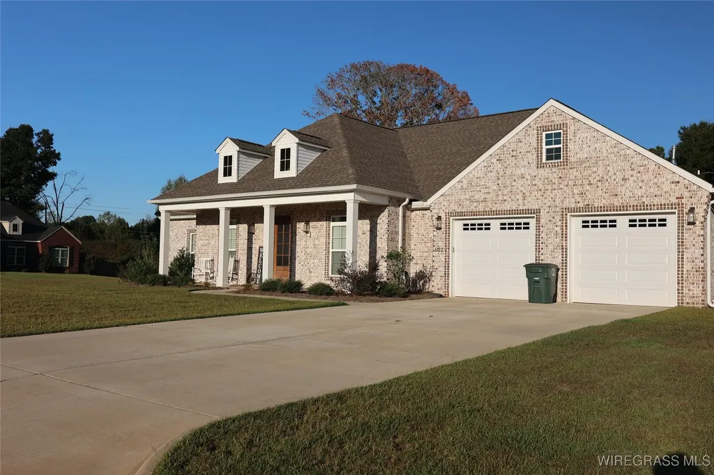 602 Bella Drive Enterprise AL 36330