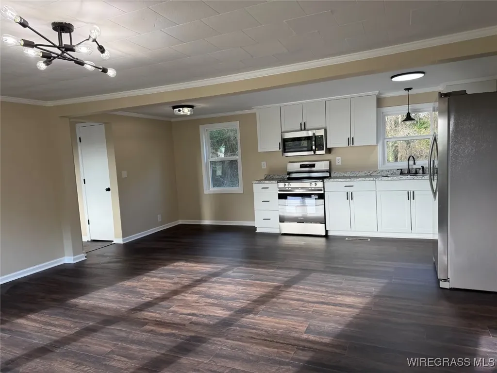 9177 County Road 306 Glenwood AL 36034