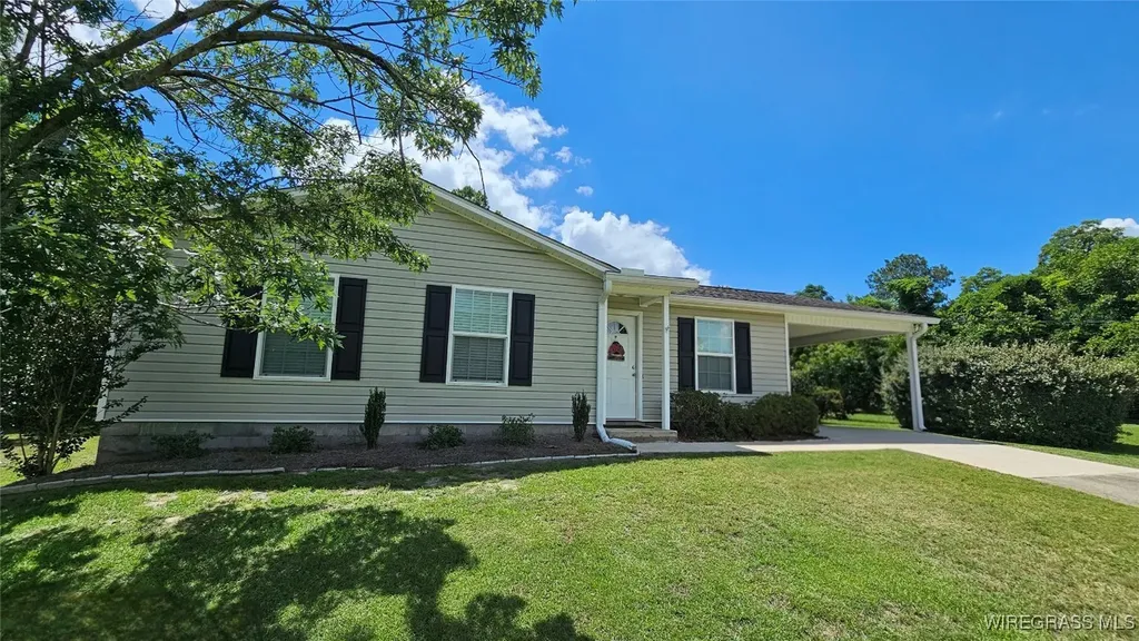 590 Bingham Avenue Ozark AL 36360