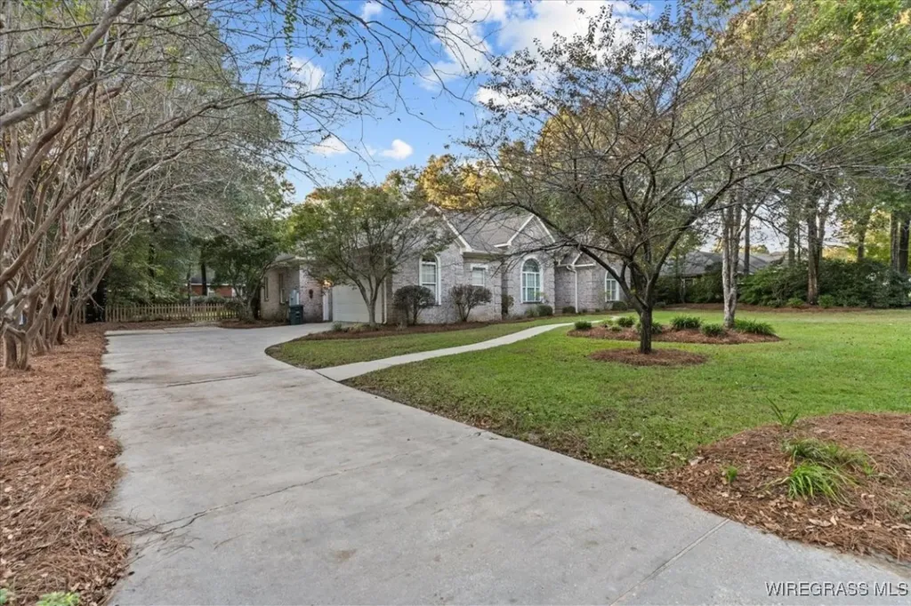 205 Pebble Creek Lane Enterprise AL 36330