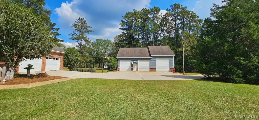 1071 Mose Ware Road Ozark AL 36360