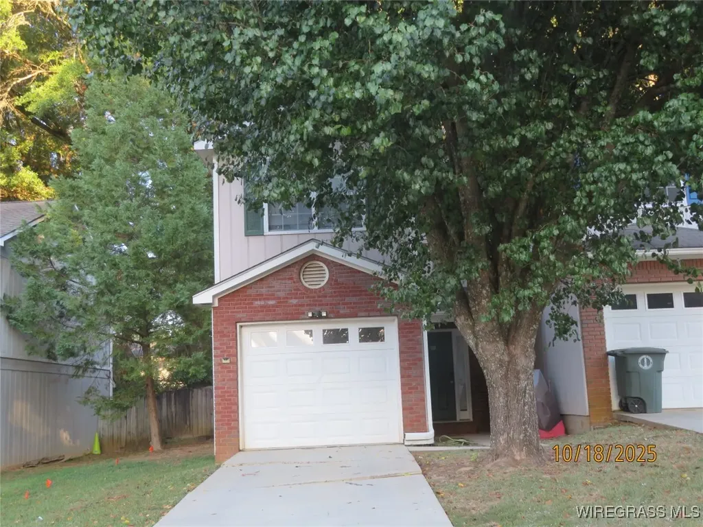 208 Ridgeway Drive Enterprise AL 36330