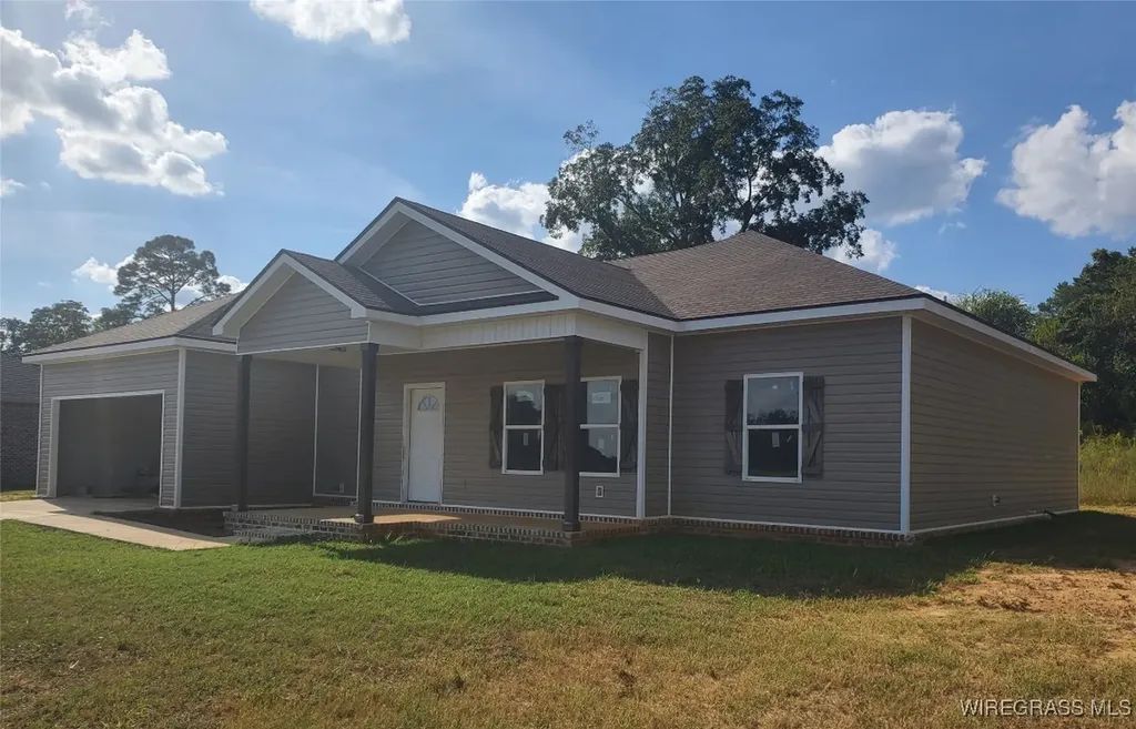 109 Bill Bullock Court Midland City AL 36350