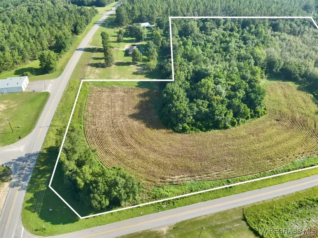 17 Red Oak Road Florala AL 36442