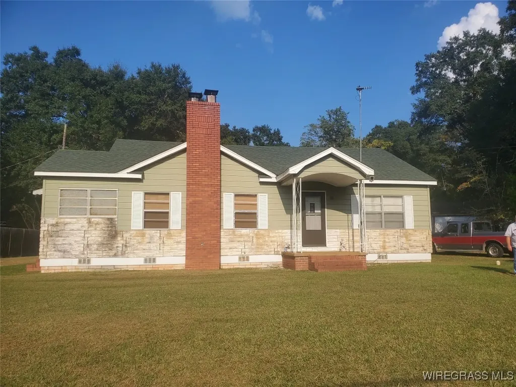 877 Bermuda Street Ozark AL 36360