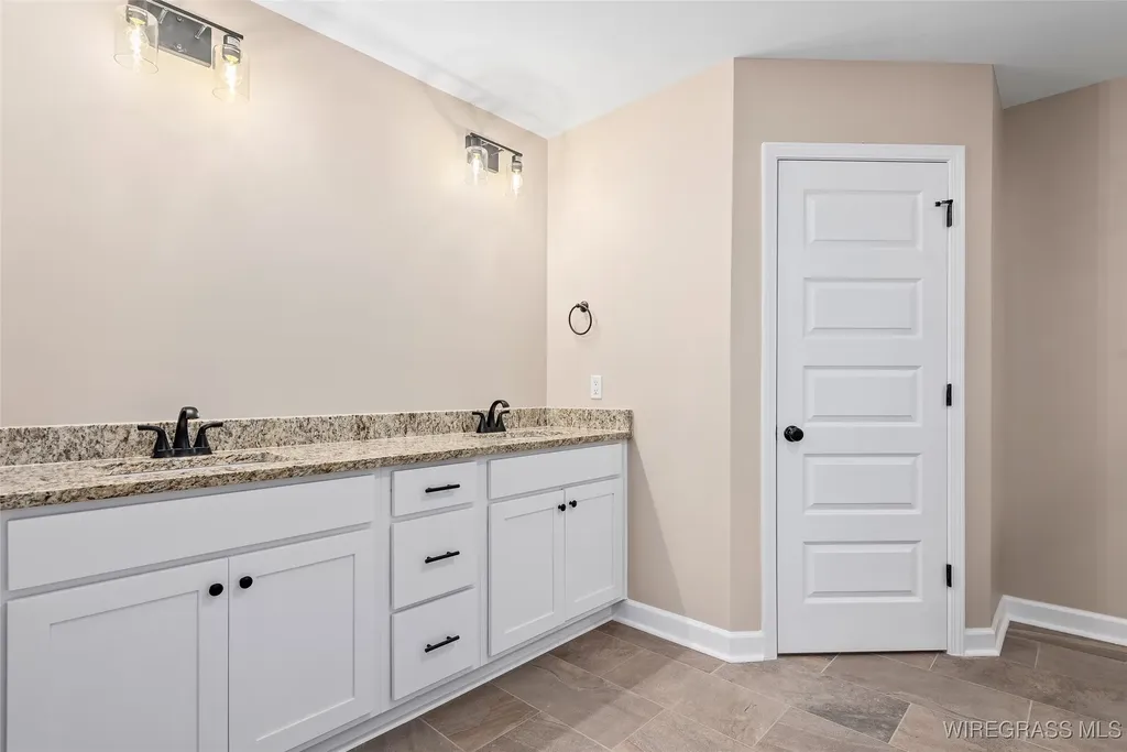 530 N Azalea Street Geneva AL 36340