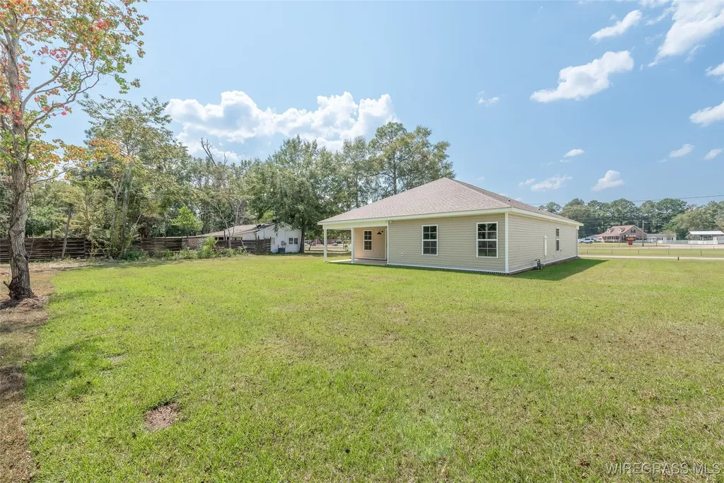 530 N Azalea Street Geneva AL 36340