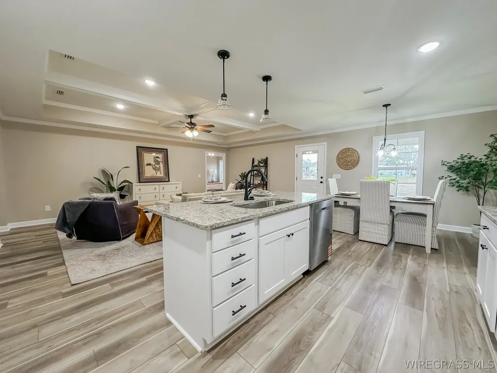 530 N Azalea Street Geneva AL 36340