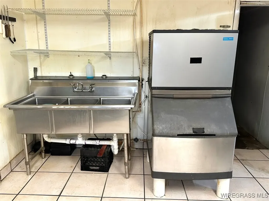 56 Hickory Tree Lane Daleville AL 36322