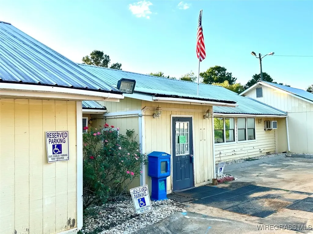 56 Hickory Tree Lane Daleville AL 36322