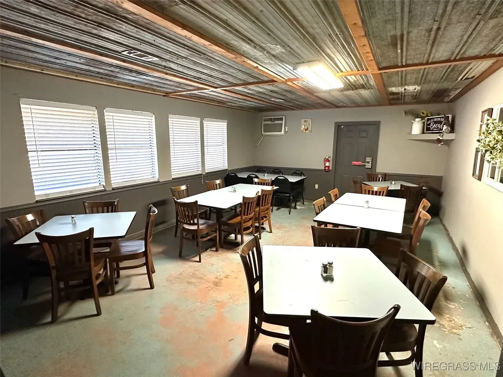 56 Hickory Tree Lane Daleville AL 36322