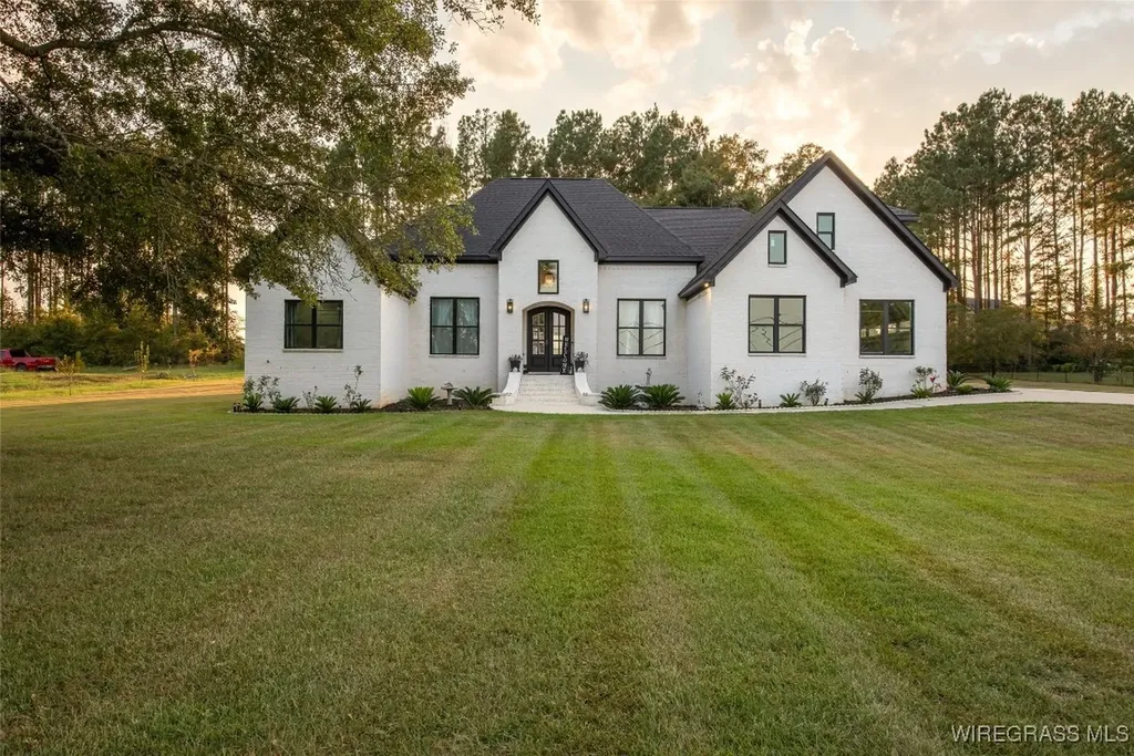 5914 S Highway 605 Rehobeth AL 36301
