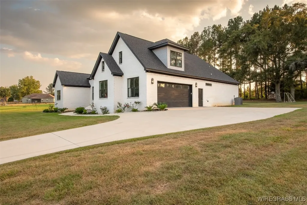 5914 S Highway 605 Rehobeth AL 36301