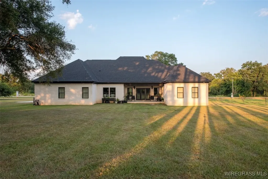 5914 S Highway 605 Rehobeth AL 36301