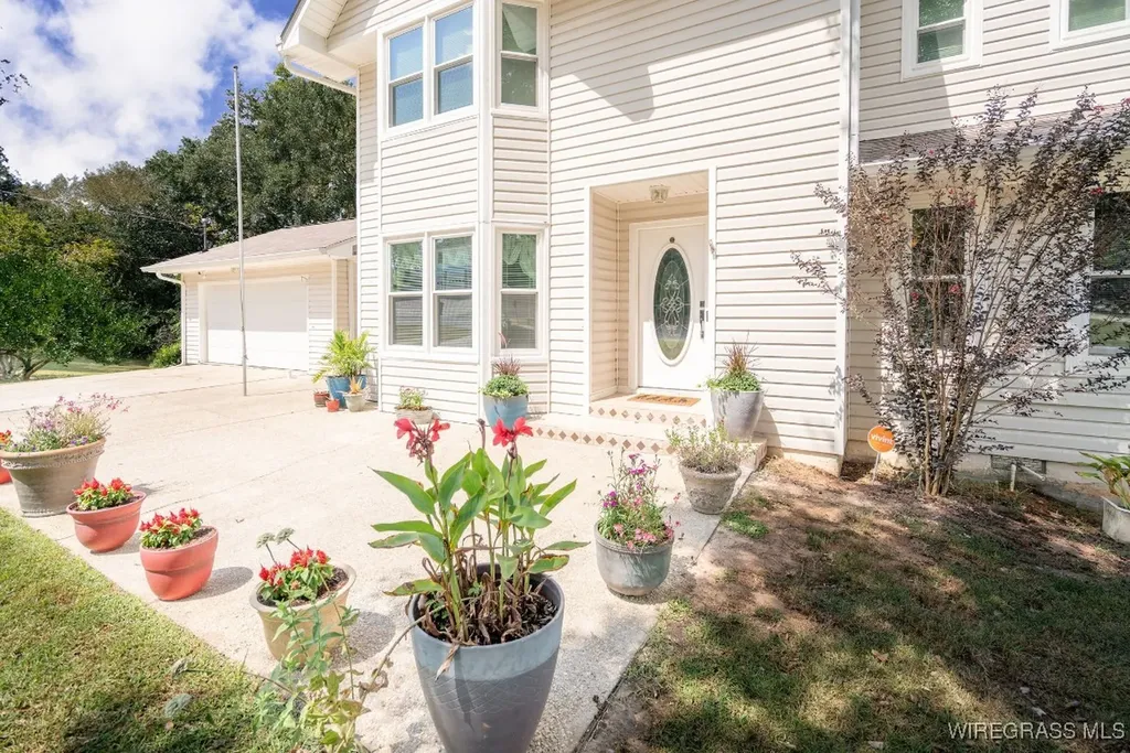 209 Wildwood Drive Enterprise AL 36330