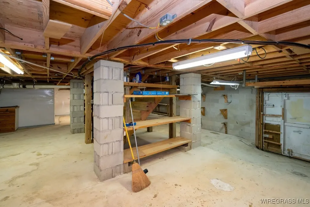 209 Wildwood Drive Enterprise AL 36330