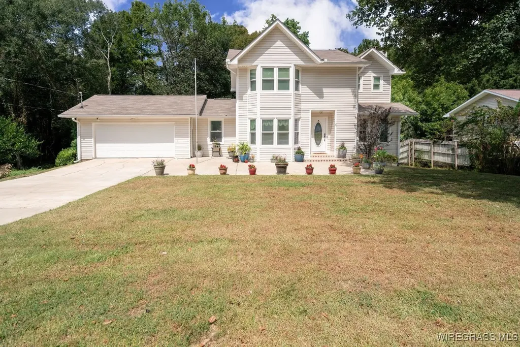 209 Wildwood Drive Enterprise AL 36330