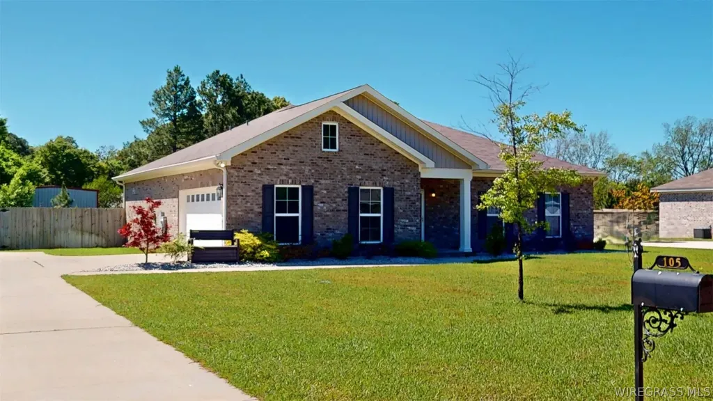 105 Magnolia Lane Newton AL 36352
