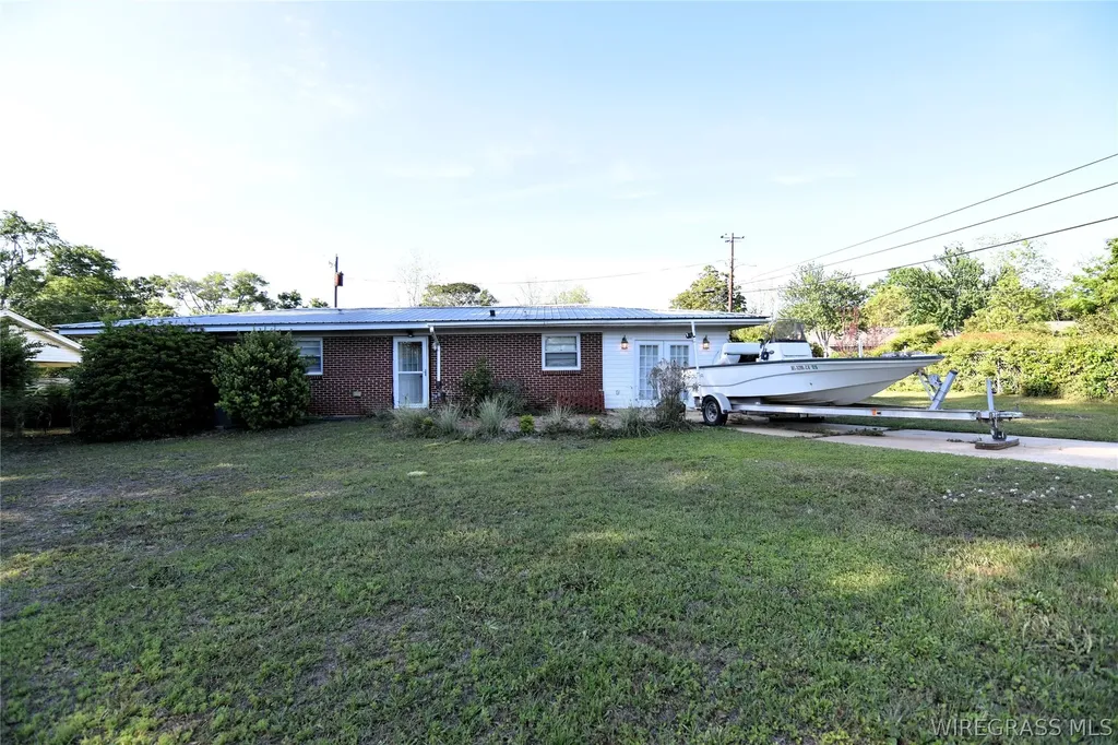 301 Camellia Drive Enterprise AL 36330