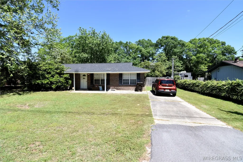 2541 E Highway 27 Ozark AL 36360