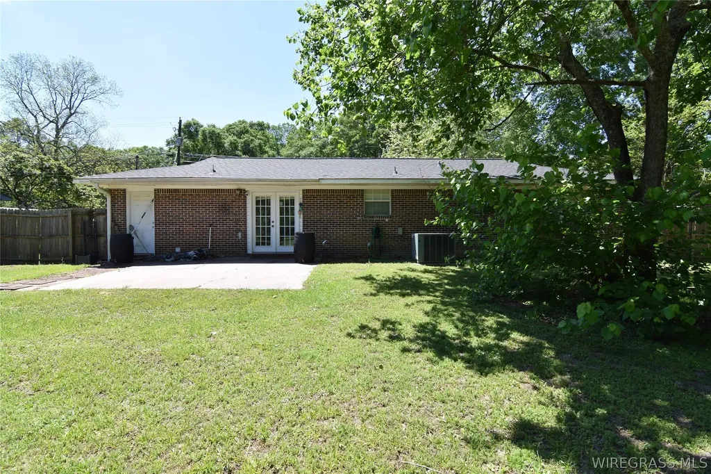 2541 E Highway 27 Ozark AL 36360