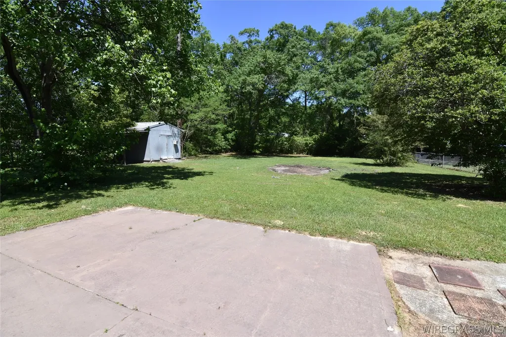 2541 E Highway 27 Ozark AL 36360
