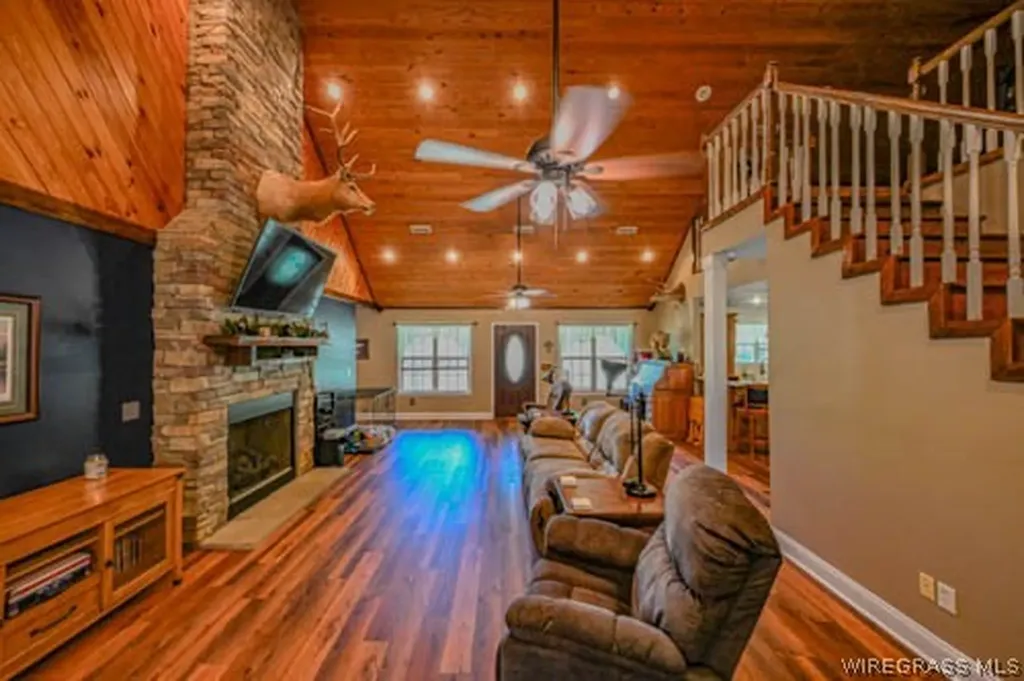 5344 County Road 606 Enterprise AL 36330