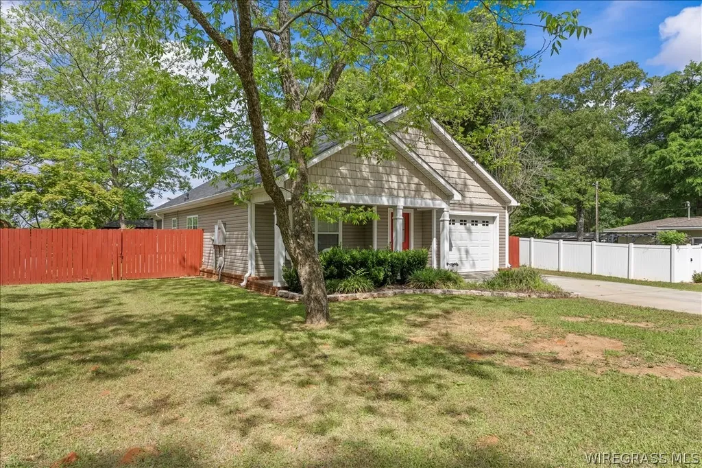 178 Dale Avenue Enterprise AL 36330