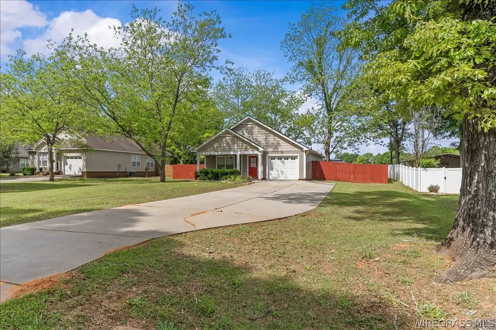 178 Dale Avenue Enterprise AL 36330