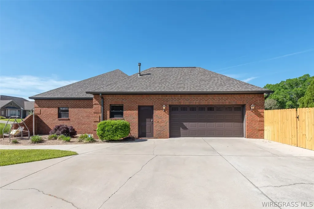 118 Hayley Drive Enterprise AL 36330