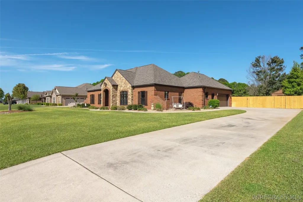 118 Hayley Drive Enterprise AL 36330