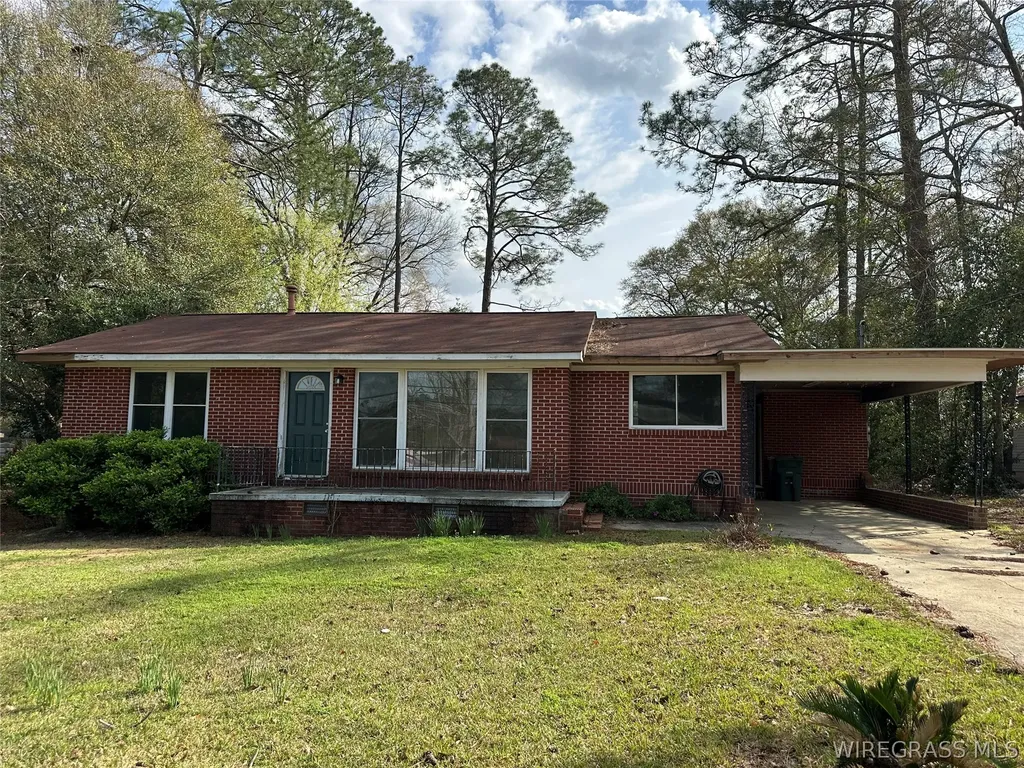 304 Pinehurst Drive Enterprise AL 36330