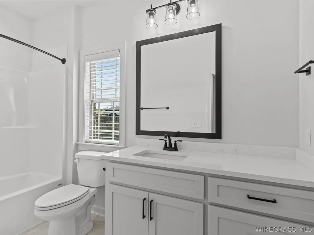 325 Lakes Drive Enterprise AL 36330