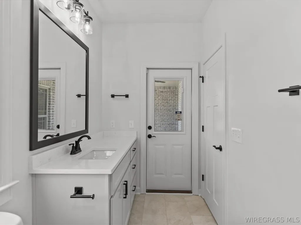325 Lakes Drive Enterprise AL 36330