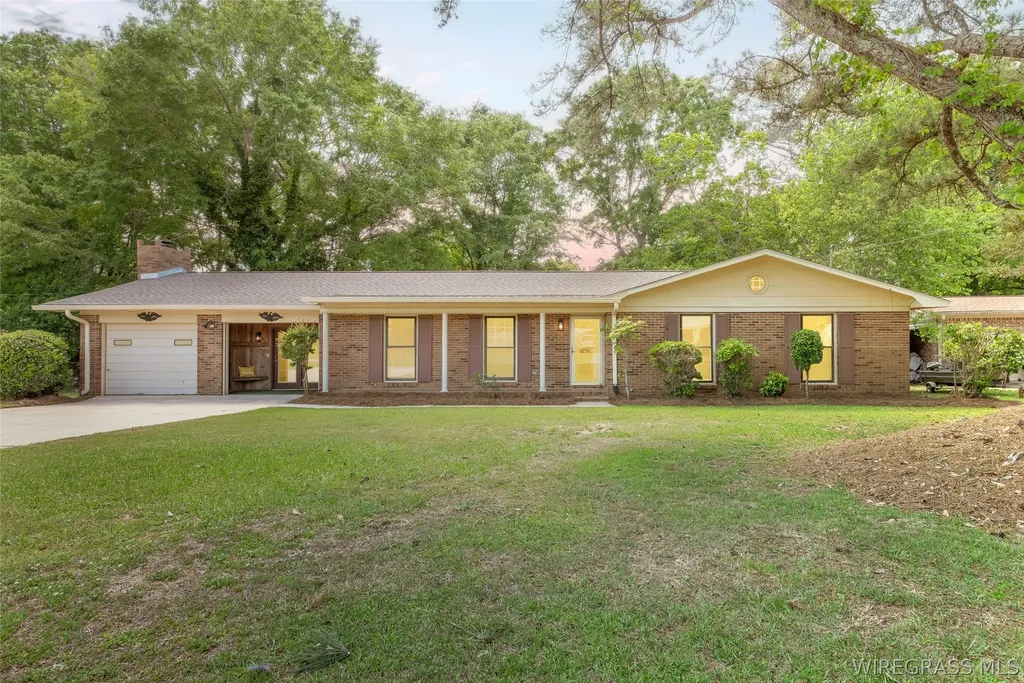 104 Olive Springs Drive Enterprise AL 36330
