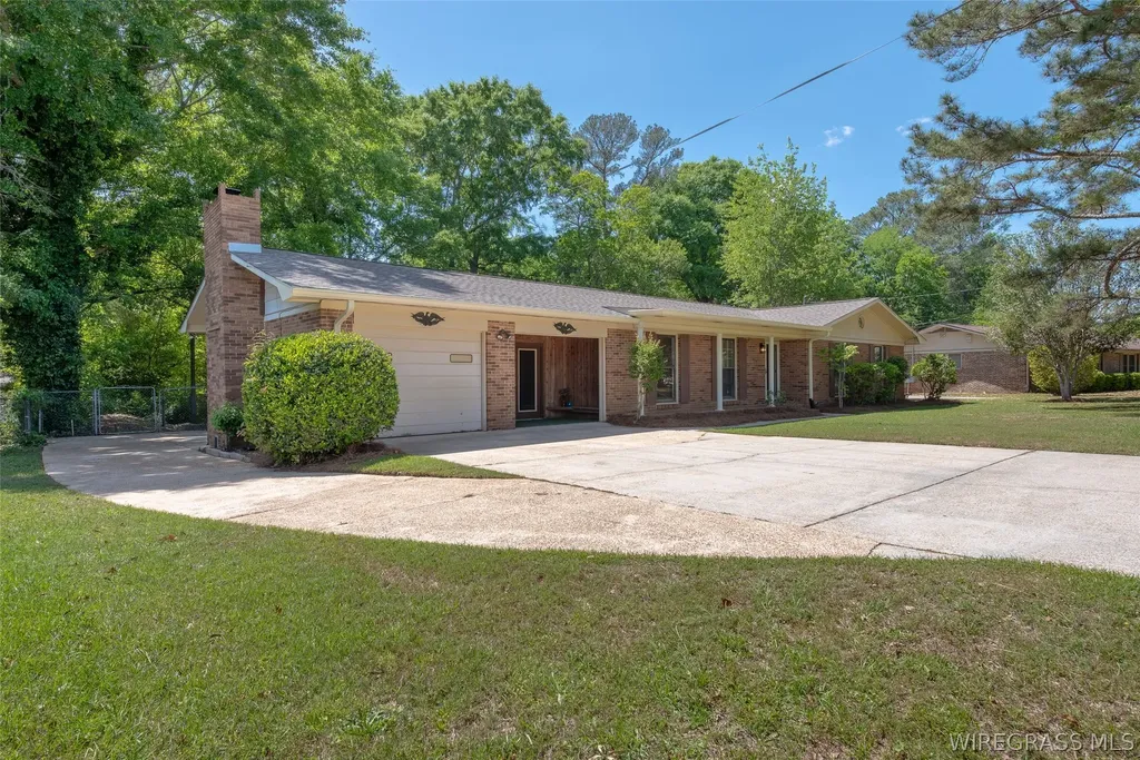 104 Olive Springs Drive Enterprise AL 36330