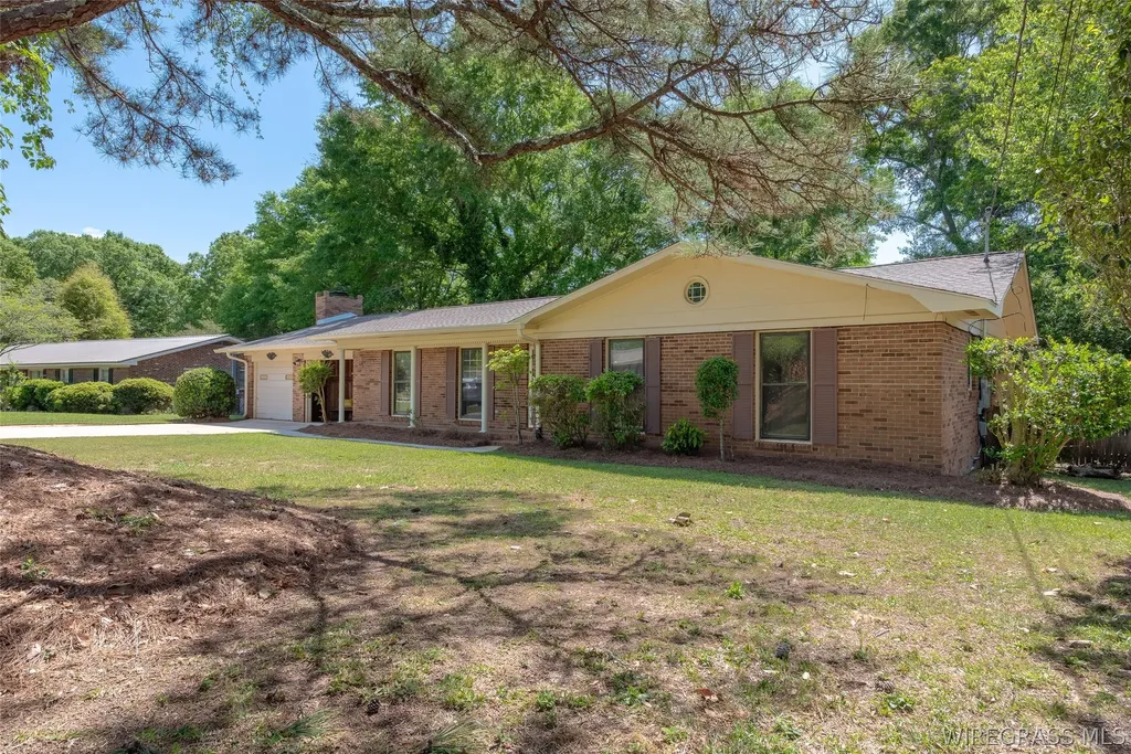 104 Olive Springs Drive Enterprise AL 36330