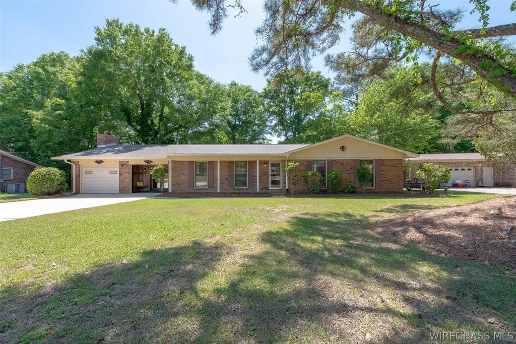 104 Olive Springs Drive Enterprise AL 36330