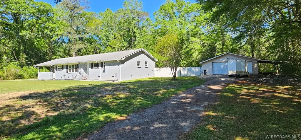1213 Skipperville Road Ozark AL 36360